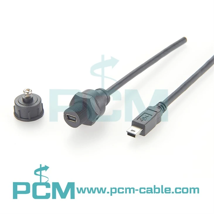 Mini USB 2.0 Cavo impermeabile IP67 con connettore per montaggio a pannello